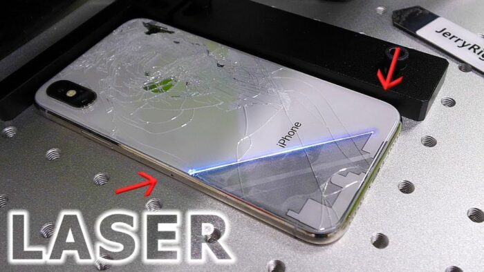 Zamena stakla leđa (poklopca) iPhone 8 - Слика 1